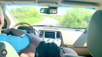 Mom Offers Her Pussy And Ass To Young Driver - hclips.com