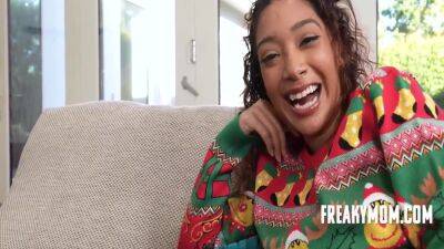 Misty Stone - Sarah - Sarah Lace And Misty Stone - Christmas With My Ebony Mom And Teenie Sis 8 Min - hclips.com