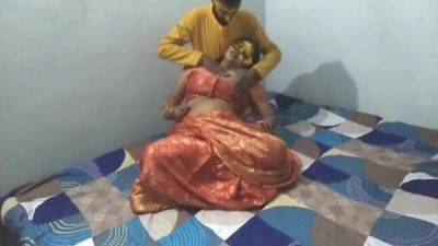 Desi India - Desi Indian Beautiful Milf Bhabhi Fucked By Her Husband At Karwa Chouth - hclips.com - India