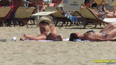 Amazing Ass Sexy Bikini Hot milf Backview at the beach - txxx.com