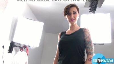 I Came To Fuck! Short Hair Milf Gabriele Quoci For - upornia.com